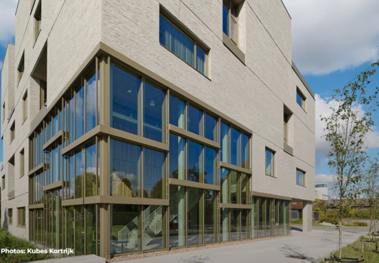 High-performance office buildings: design and efficiency with Aliplast MC55 system High-performance office buildings: design and efficiency with Aliplast MC55 system